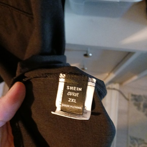 classic button down shirt - Picture 3 of 3